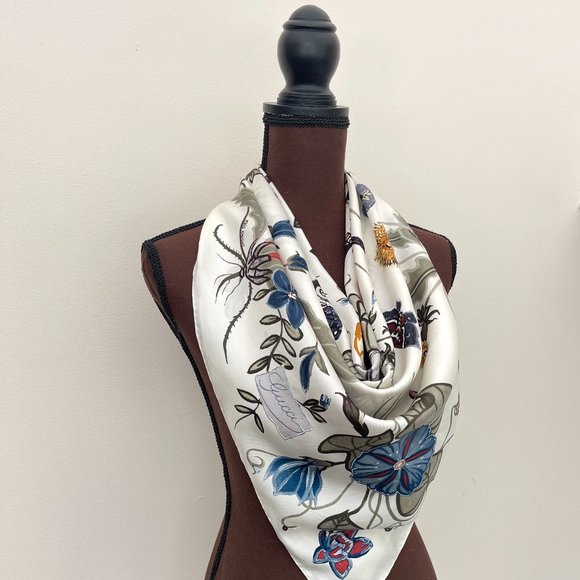 New Gucci Kris Knight Floral Print Silk Scarf  with Gucci Gift Box - Picture 10 of 15